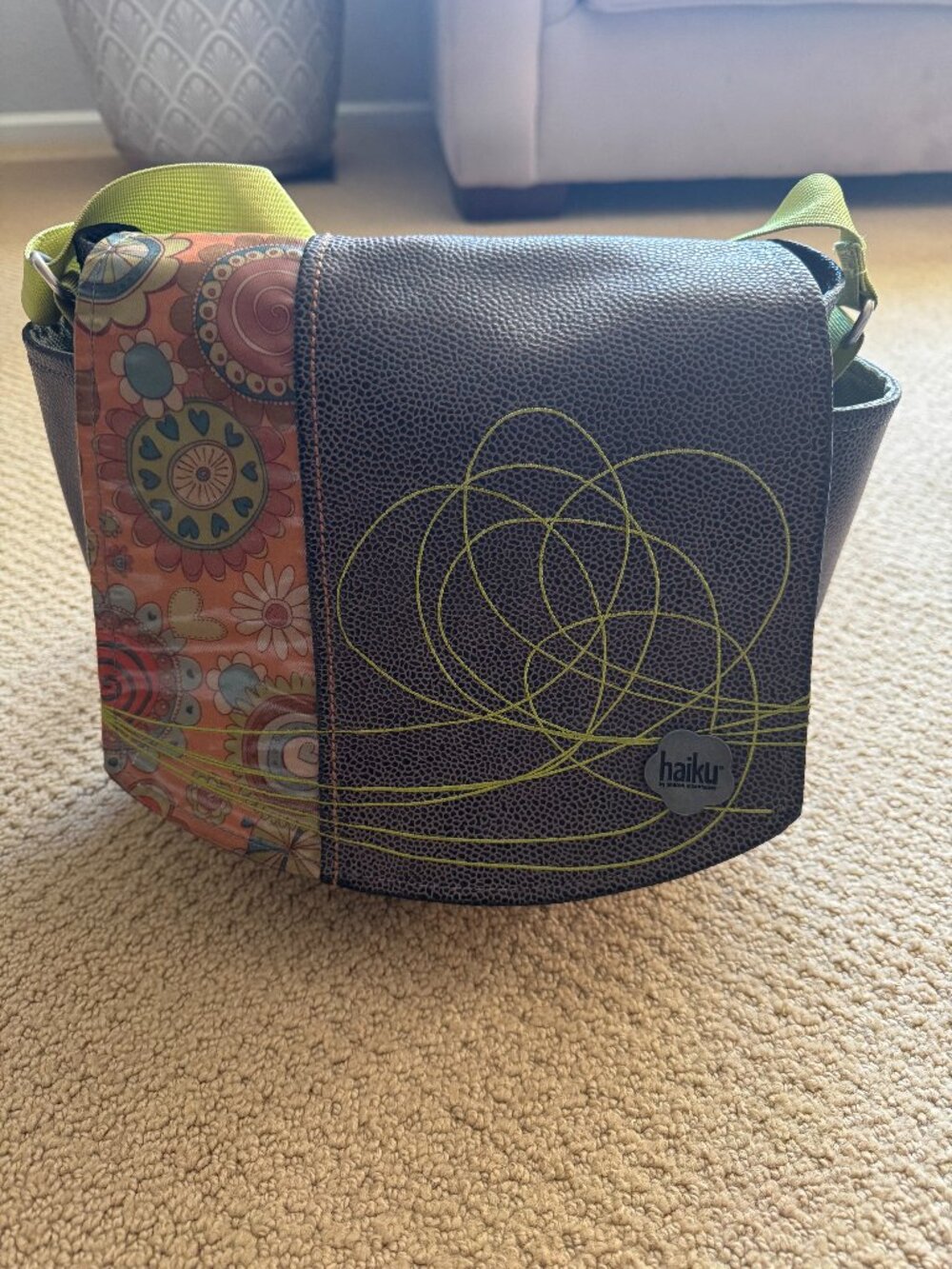 Haiku Messenger Bag / Purse